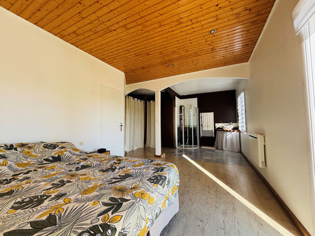 Vente house € 369 900  Oudon