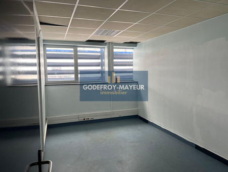 Local professionnel 2 840 €  Réf. Kerga.142 Baie-Mahault