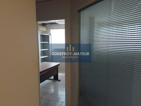 Vente local commercial 176 000 € Pointe-à-Pitre