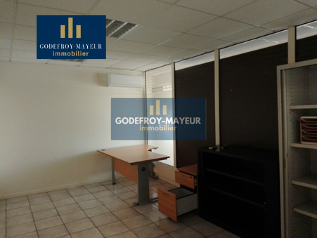 Local commercial sur Pointe-à-Pitre ; 176 000 € ; A vendre Réf. R+3_LCL