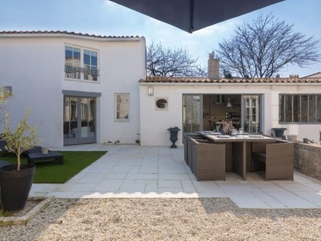 Maison 1 300 000 € Réf. VM790-TERREETMER17_ La Flotte