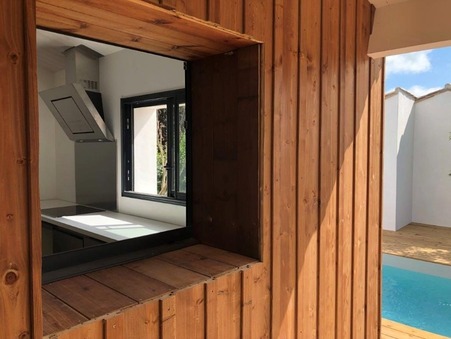 Maison 930 000 € Réf. VM798-TERREETMER17_ La Flotte