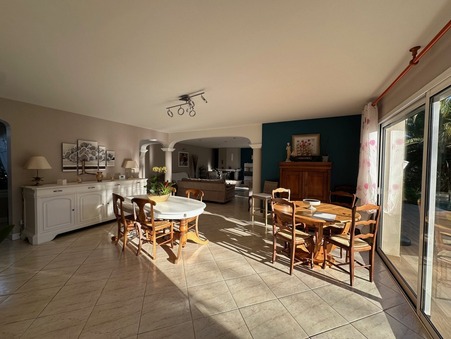 Maison 1 740 000 € sur Chatelaillon Plage (17340) - Réf. VM1140-TERREETMER17_