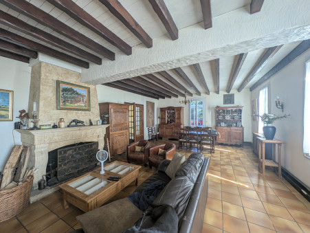 Propriété sur Yvrac ; 834 000 € ; Achat Réf. SJ529