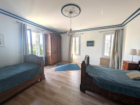 Propriété sur Yvrac ; 834 000 € ; Vente Réf. SJ529