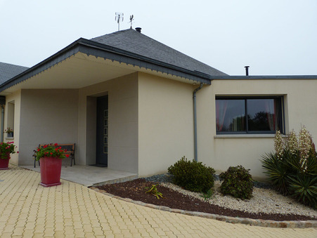 Maison sur Cosse le Vivien ; 374 000 € ; A vendre Réf. M811659