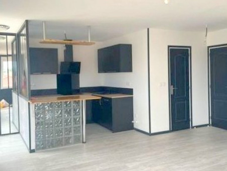 Vente maison 365 000 €  Pont du Chateau