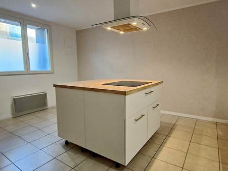 A vendre maison Saint-Martin-Lacaussade 33390; 170 000 €