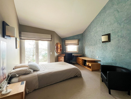 Maison sur Saint Genest Lerpt ; 695 000 €  ; Achat Réf. CHAJE5476