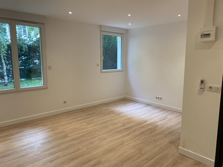 Location local commercial Chantilly 60500; 950 &euro; 