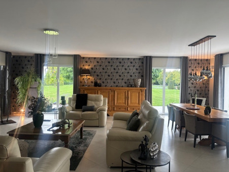 A vendre maison Fontaine-Notre-Dame 59400; 950 000 €