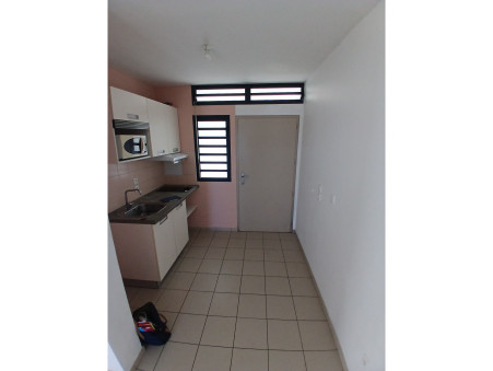 A louer appartement Saint-Pierre 97410; 484 €