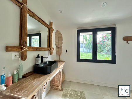 Maison sur Saint-Francois ; 695 000 €  ; Achat Réf. CAR211