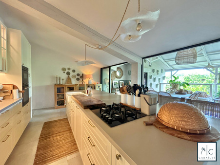 Maison 695 000 €  sur Saint-Francois (97118) - Réf. CAR211