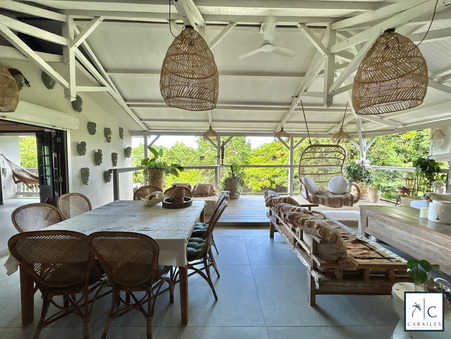 Maison sur Saint-Francois ; 695 000 €  ; Achat Réf. CAR211