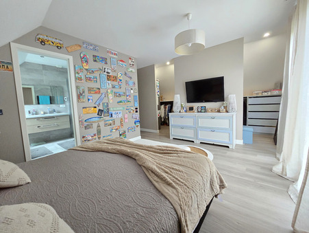 Maison sur La Queue-en-Brie ; 730 000 €  ; Vente Réf. 11038