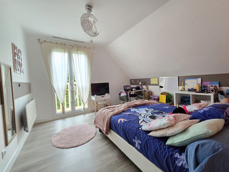 Maison sur La Queue-en-Brie ; 730 000 €  ; Vente Réf. 11038