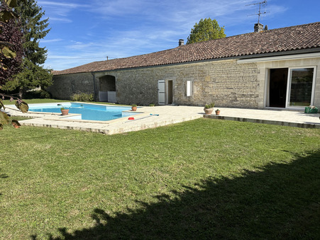A vendre maison Chassors 16200; 365 000 € 