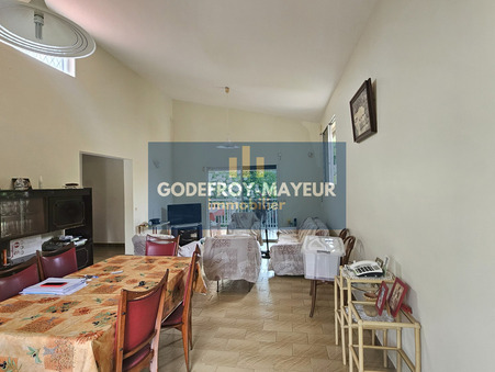 A vendre maison Lamentin 97129; 291 600 € 