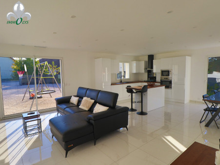 A vendre maison Saint-Aubin 39410; 303 000 &euro; 