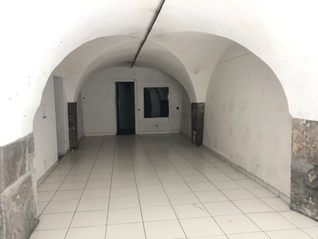 A louer local commercial 1 870 €  Clermont Ferrand