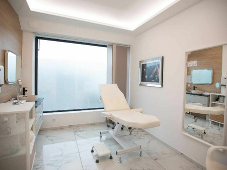 Local commercial 118 000 €  Réf. 63_F_VCO690006245 Saint-Marcellin