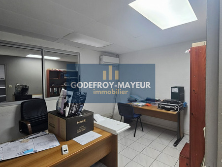 Local professionnel sur Baie-Mahault ; 110 000 €  ; Achat Réf. 0252.1