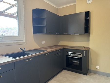 Location Appartement  Réf. L2025-08 - Slide 1