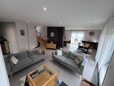 A vendre maison Chateau Gontier 53200; prix nous consulter