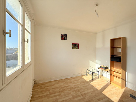 Appartement sur Ivry sur Seine ; 275 000 €  ; A vendre Réf. 1052
