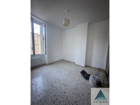 Appartement sur Saint-Savournin ; 800 €  ; Location Réf. 23102025