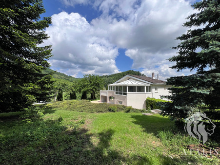 Maison sur Saint-Vérand ; 450 000 €  ; Achat Réf. 63_F_VMA690006618