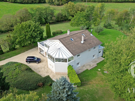 A vendre maison Saint-Vérand 38160; 450 000 €