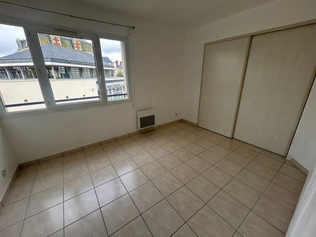 Appartement 870 €  Réf. S511717 Becon les Granits