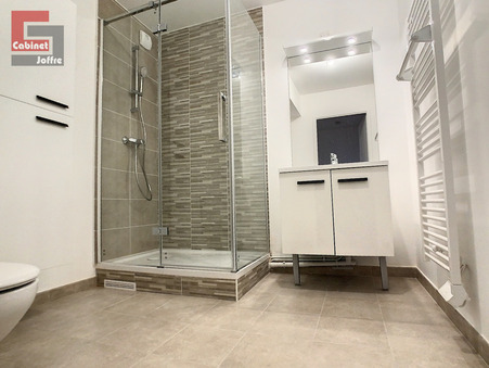 A louer appartement 868 €  Fontainebleau