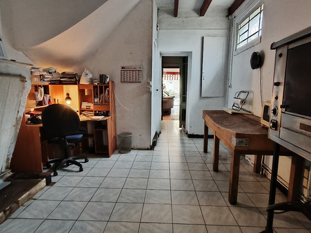 A vendre local commercial Saint-Christoly-de-Blaye 33920; 154 000 €