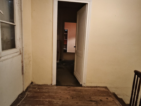 Local commercial 154 000 €  Réf. 11_6079 Saint-Christoly-de-Blaye
