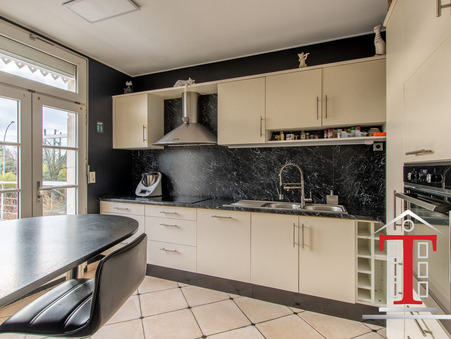 Maison sur Angers ; 966 000 € ; A vendre Réf. SZ3884-CABINETTAPISSIER_3884