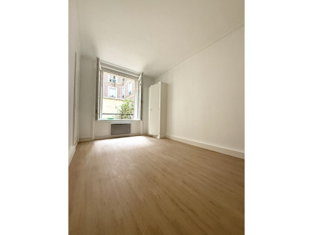 Local professionnel 1 763 €  Réf. MON430 Paris 8eme Arrondissement