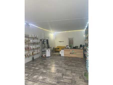 Local commercial 1 120 €  Réf. L60000461 Bordeaux