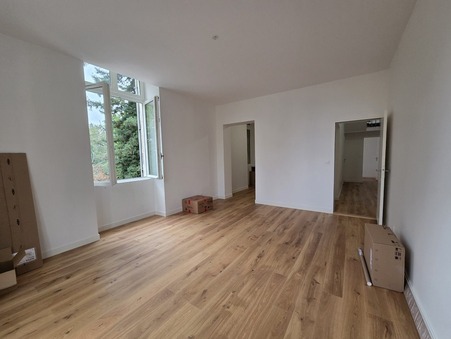 Location appartement Carignan de Bordeaux 33360; 990 € 