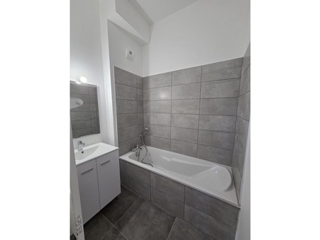 Appartement 990 €  Réf. CARIGNAN990-HABITATCONSEILG_ Carignan de Bordeaux