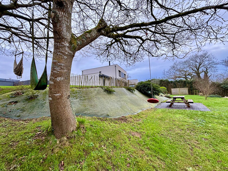 Maison 689 700 € Réf. 26122JM Saint Renan