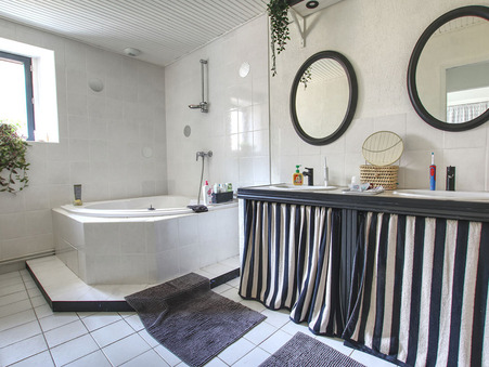 Maison 378 000 € Réf. SC12081 Guipel