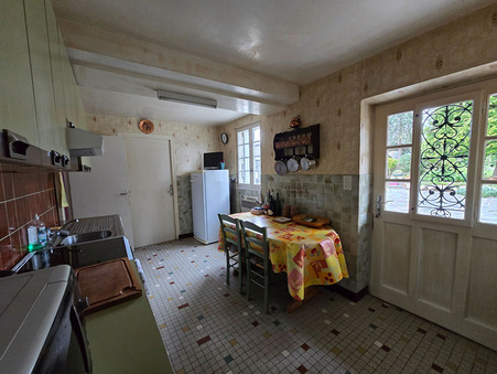 A vendre maison Cosse le Vivien 53230; 188 000 €