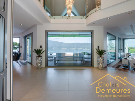 House sur Annecy ; € 9 900 000  ; Achat Réf. 83/975_1