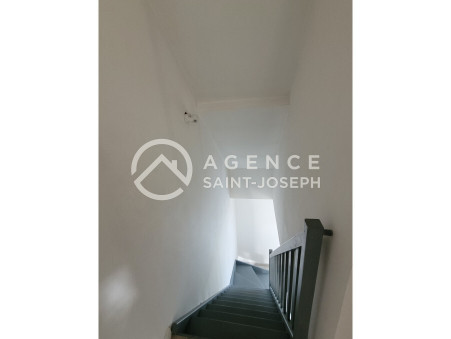 Maison sur Berville ; 990 &euro;  ; Location Réf. 7173