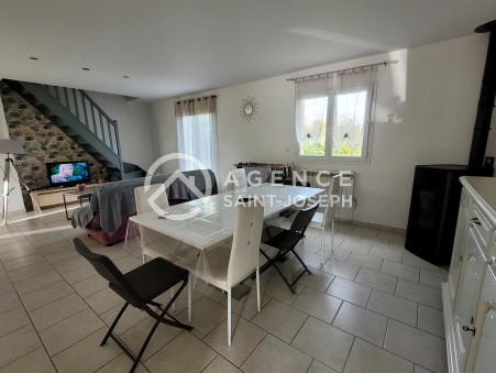 A louer maison 990 &euro;  Berville