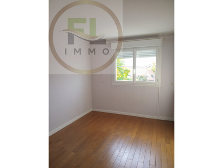 A louer appartement 1 215 €  Acheres