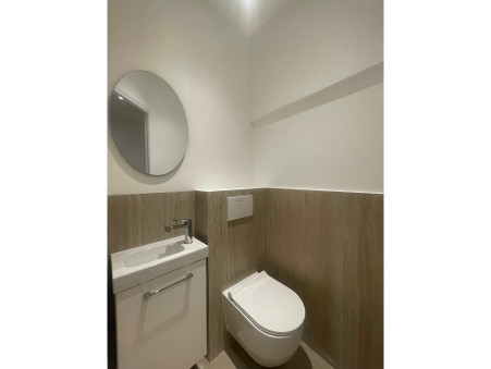 A louer commercial space € 2 000  Paris 3eme Arrondissement